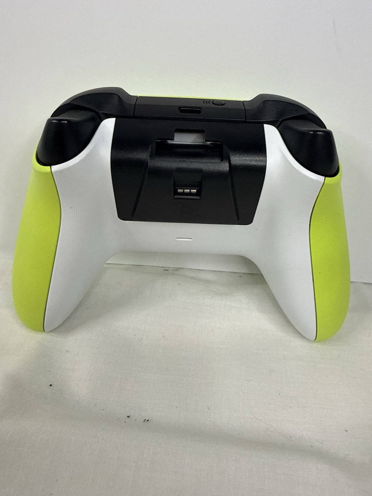 Microsoft Xbox Wireless Controller Electric Volt Neon Green Series X S One PC