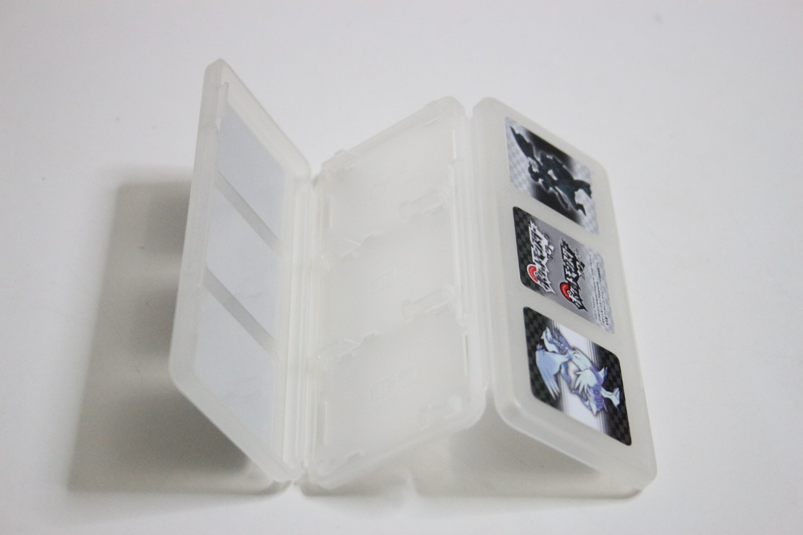 Pokemon Black and White Game Cartridge Case for Nintendo DS Reshiram | Zekrom