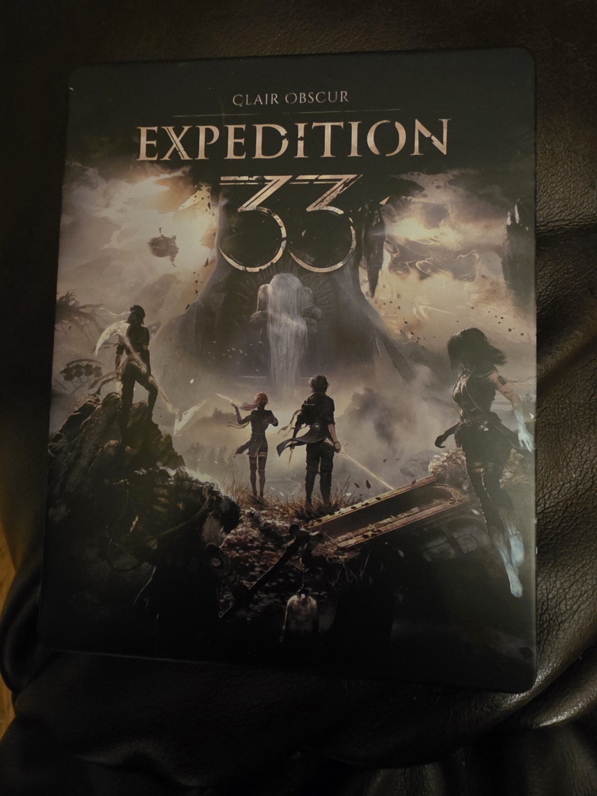Clair Obscur: Expedition 33 – PlayStation 5 CIB Steelbook W/ Medallion New