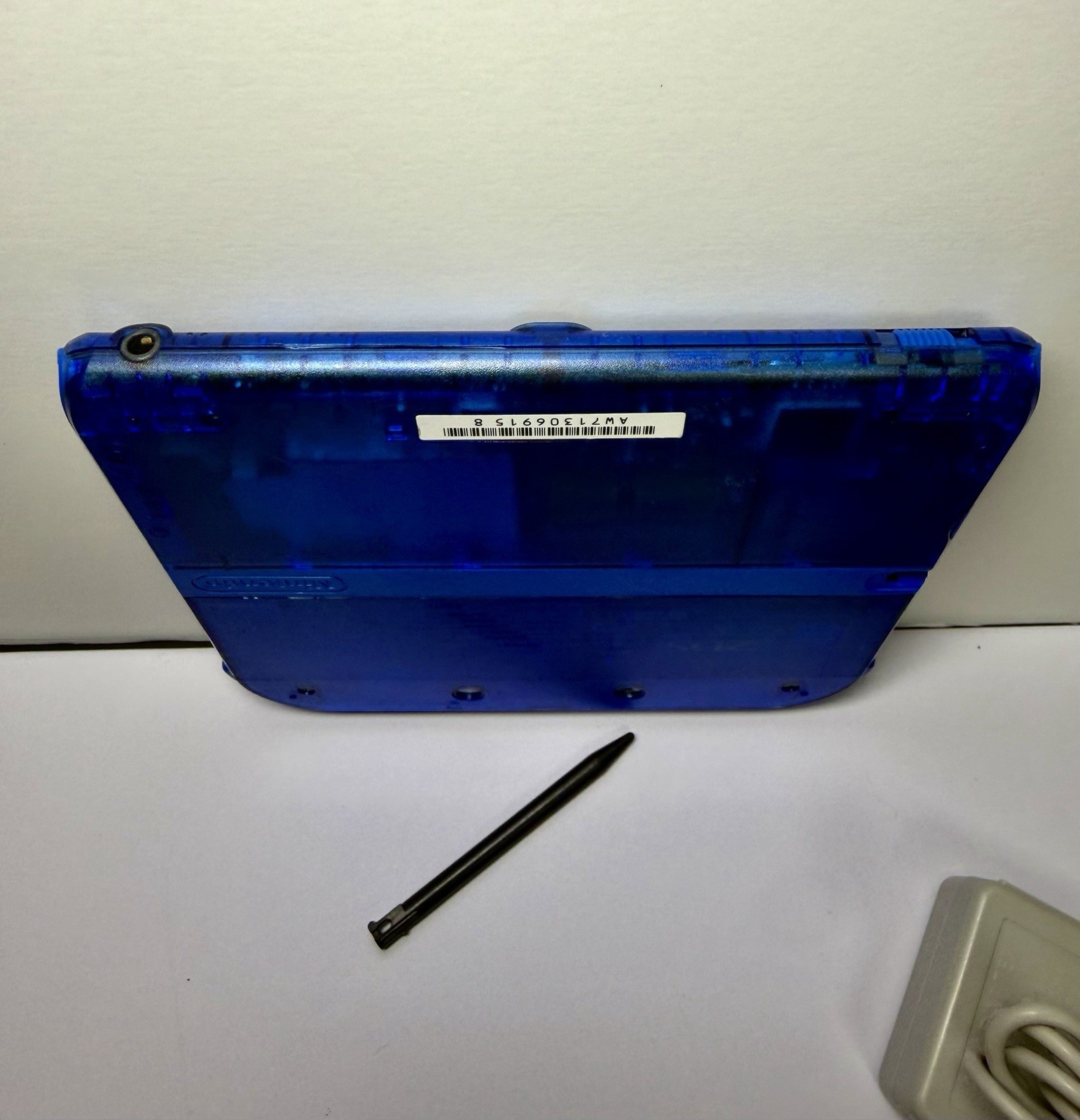 Crystal Blue Nintendo 2DS Handheld Console w/ Charger (2014 Toys R Us Exclusive)