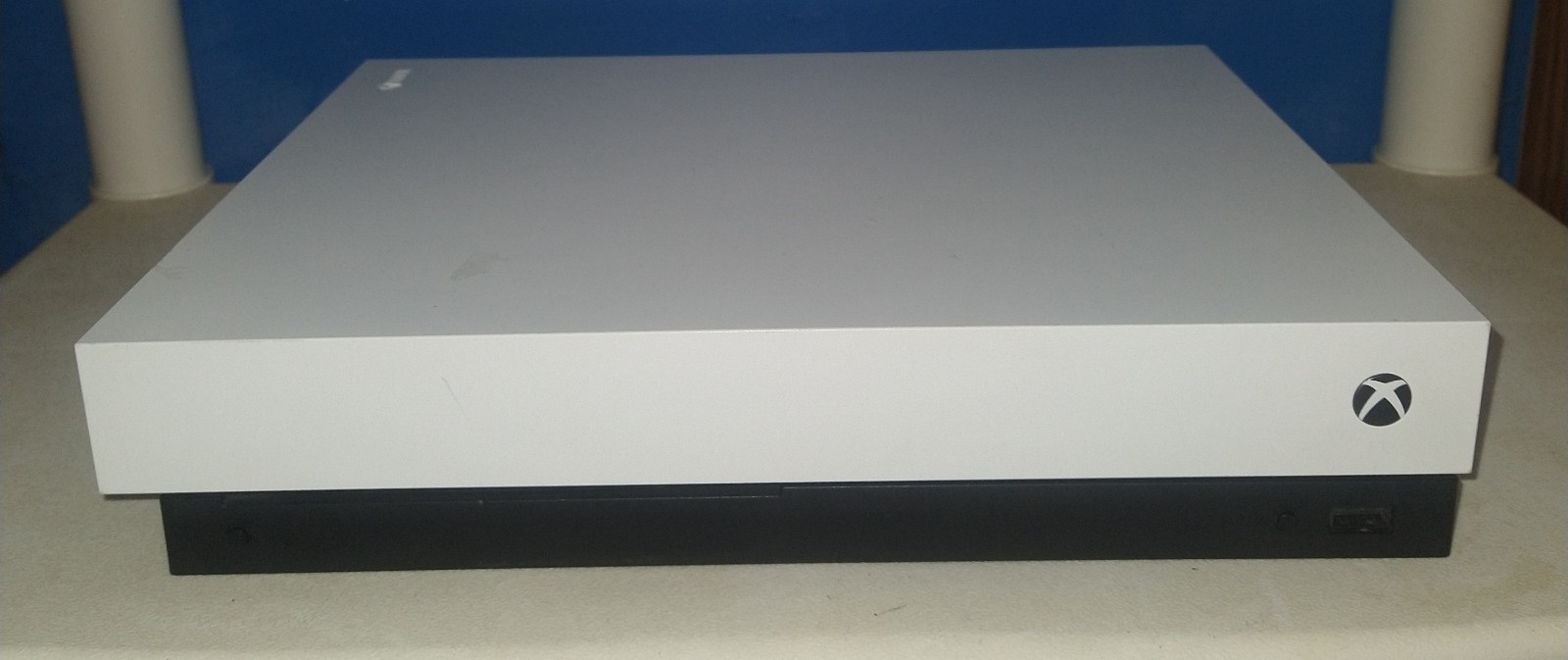 Xbox One X Robot White 1TB Console W/ Controller & 2 Games (Tested, Works!)