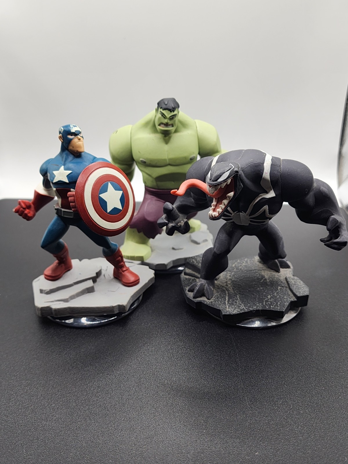 Disney Infinity 2.0 Figures Lot of 3 Venom Hulk Captain America Marvel Figures