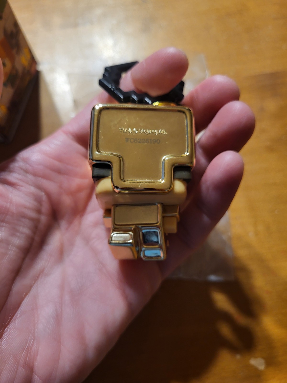 Minecraft GOLD ARMOR STEVE 24K Chase Backpack Hangers Series 4 Mojang RARE