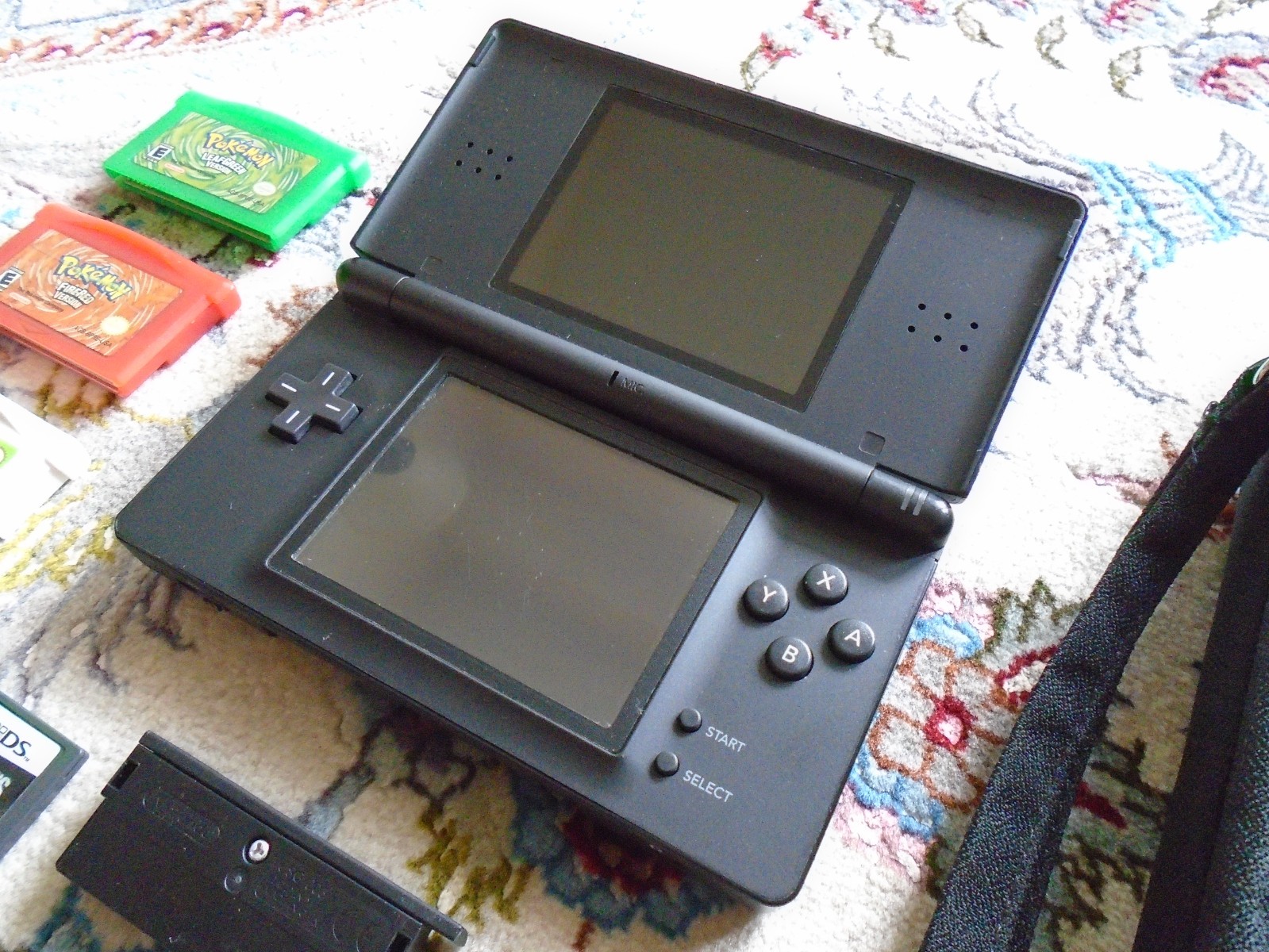 Nintendo DS Lite Blue/Black Console USG-001 w/ Pokémon games GBA USA SEE VIDEO!