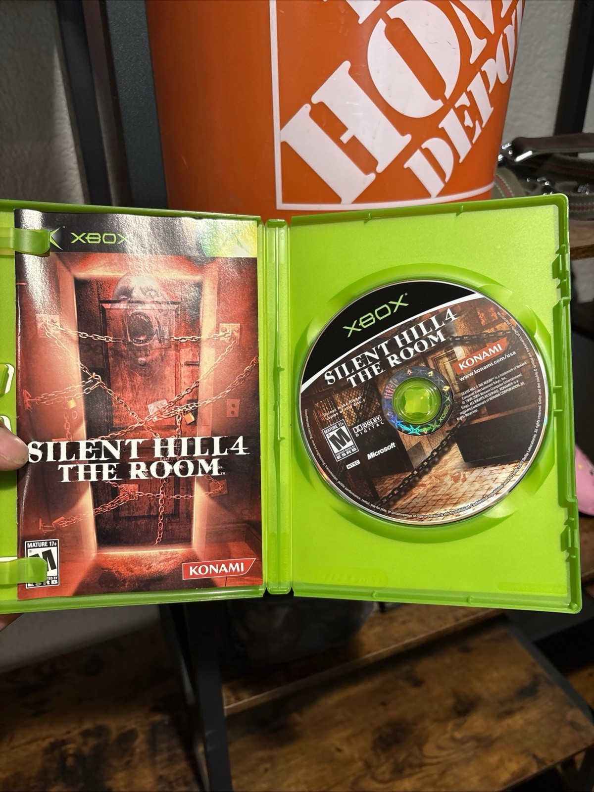 Konami Silent Hill 4: The Room – Microsoft Xbox NTSC-U/C M Survival Horror