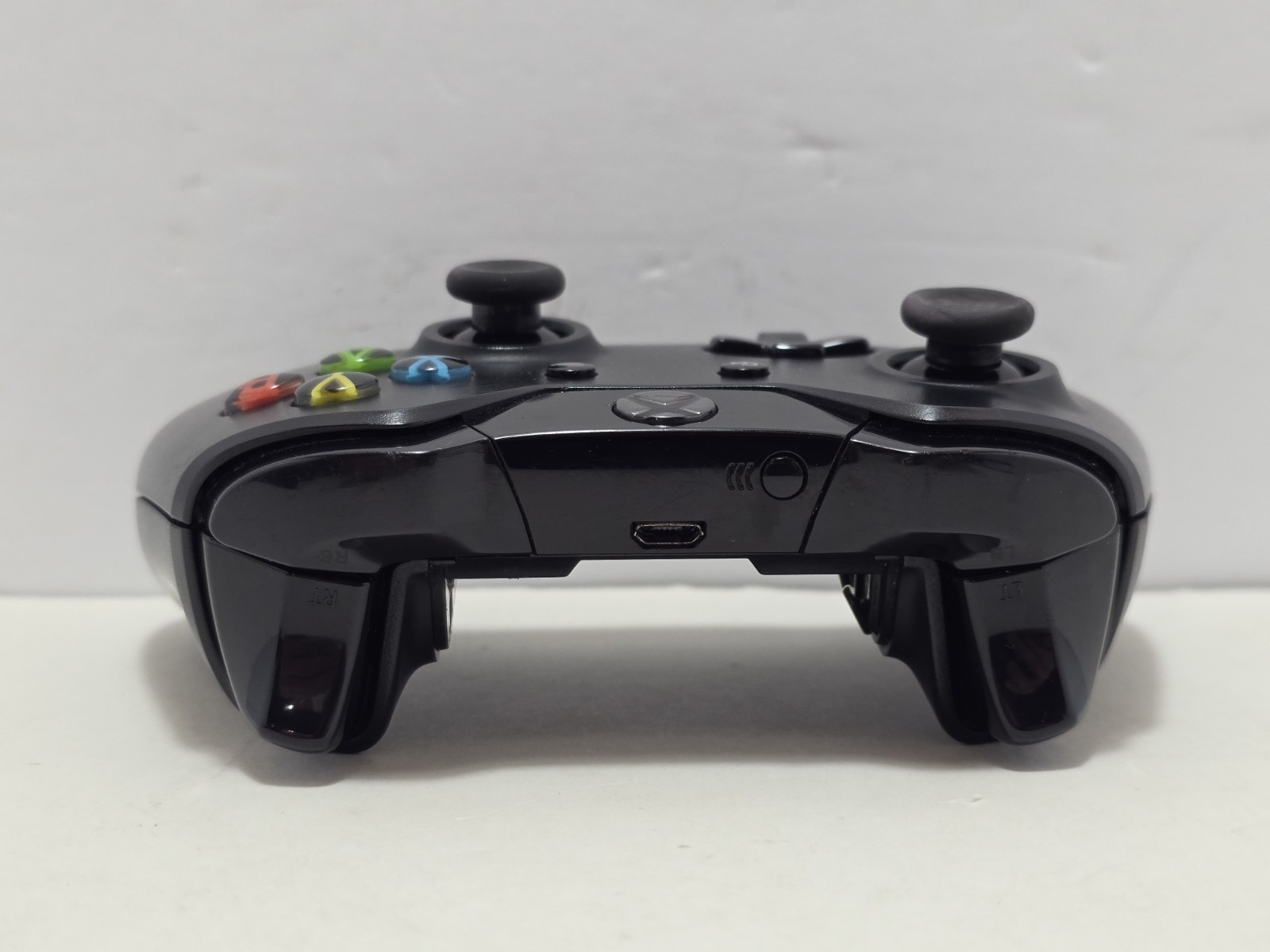 Microsoft Xbox One Wireless Controller Model 1537 (No Battery Cover) Tested