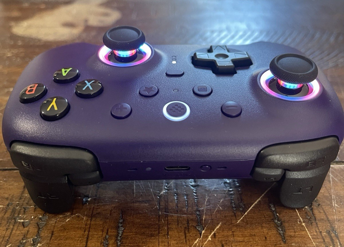 8BitDo Ultimate 2 Wireless Controller/Charging Dock for Windows/Android – Purple