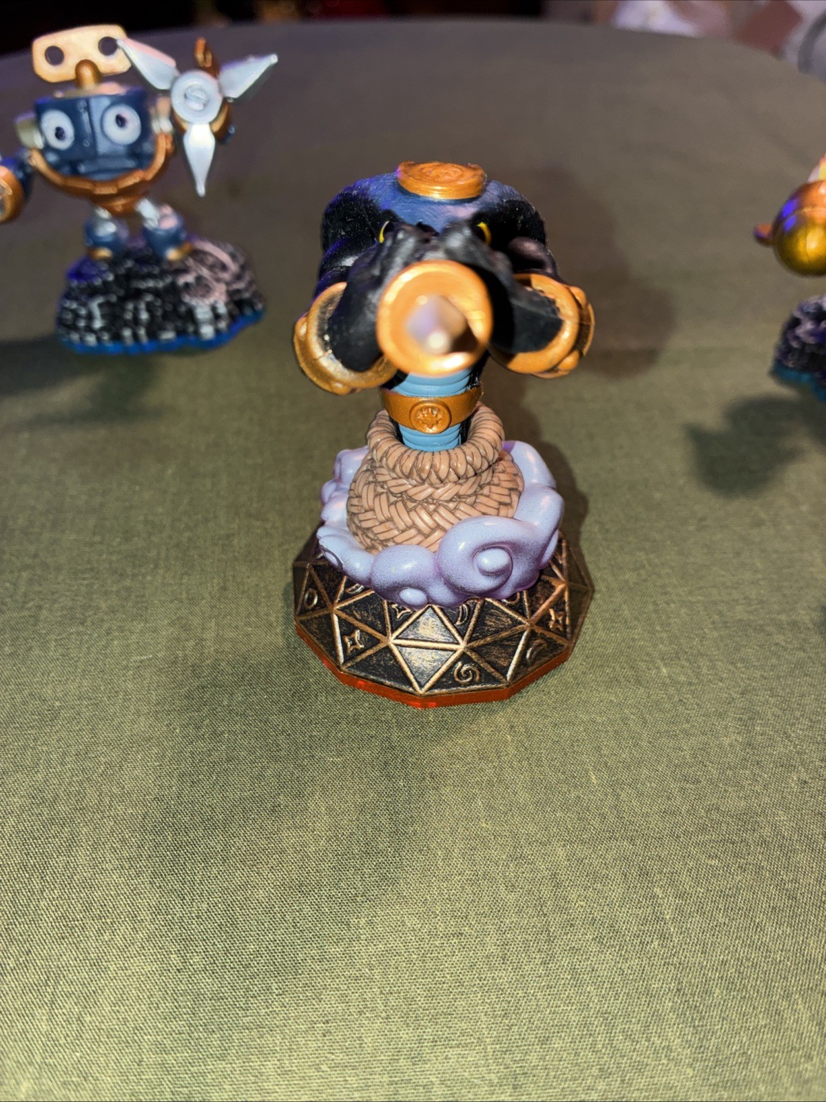 Activision Skylander Swap Force Bronze 3 Figures 1 Trap