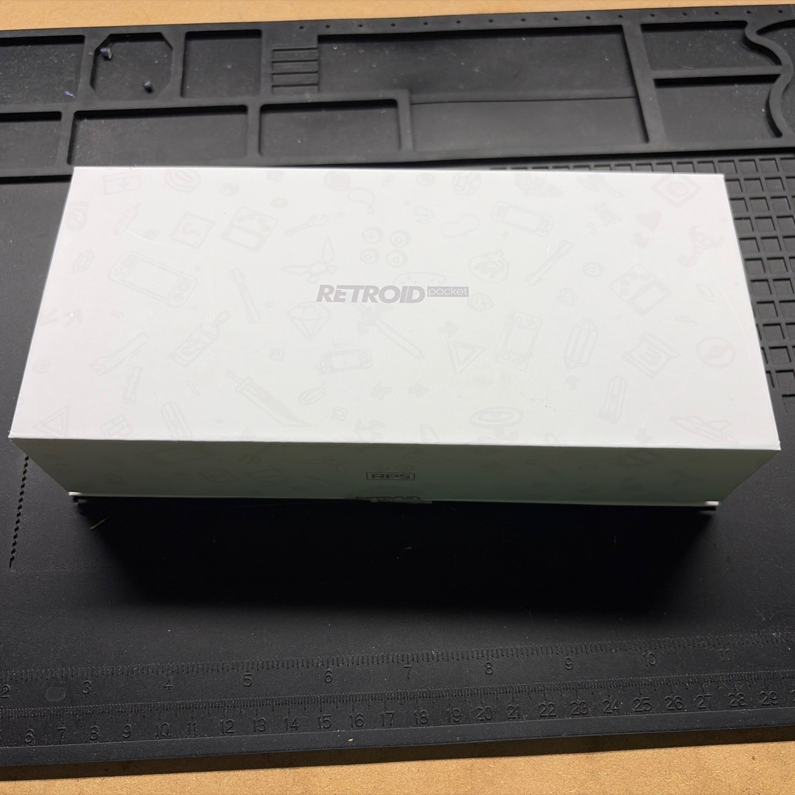 Retroid Pocket 5 (Purple, 8GB RAM, 128GB Storage)