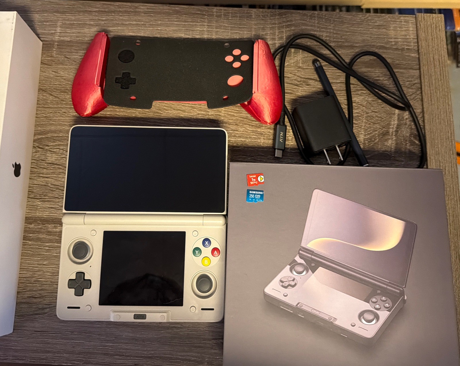 Ayn Thor Max Rainbow 16GB RAM/1TB (Batch #2) – Handheld with 1TB sdcard,Extras