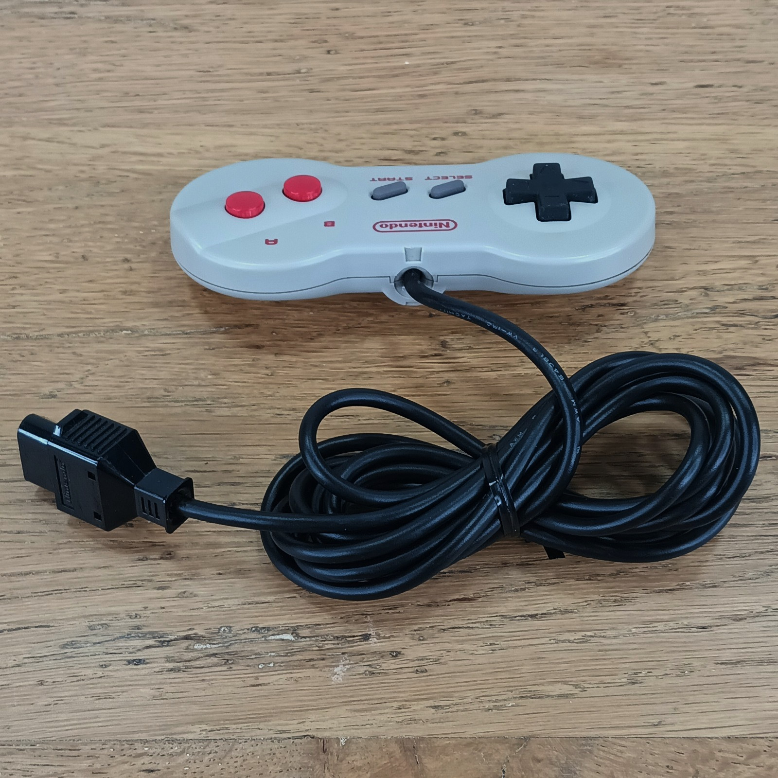 Nintendo NES Original Authentic OEM Dog Bone Controller NES-039 Tested & Works