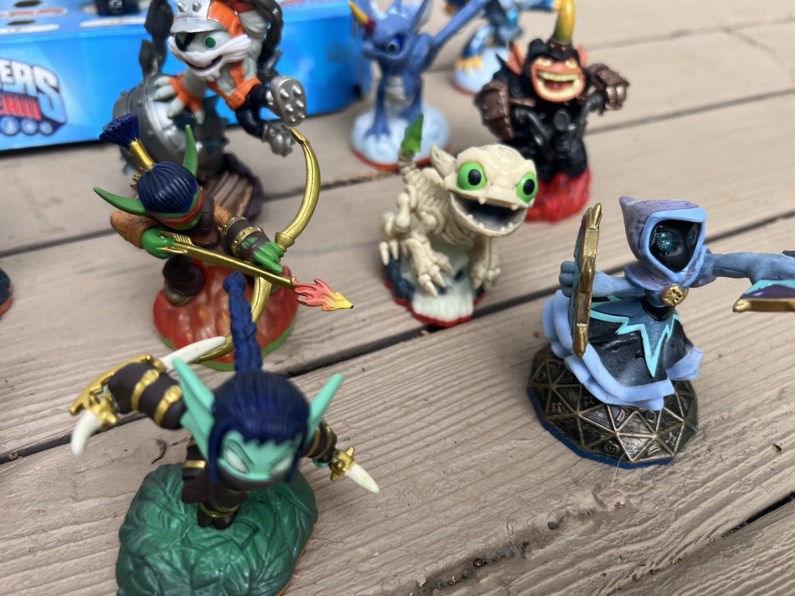 SKYLANDERS Figures Huge Lot Swap force Trap Team Chest Crystal Traps Crate