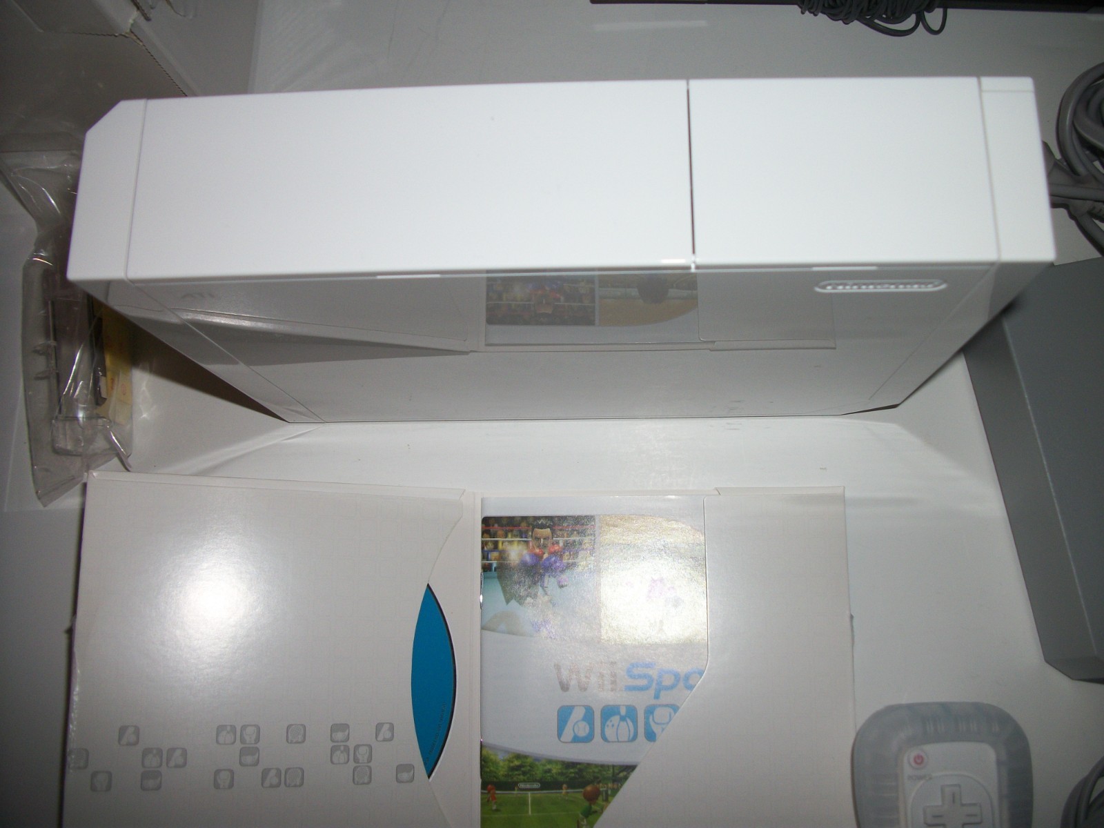Nintendo Wii Sports Home Console Complete in Box Great Condition! USED ONE TIME