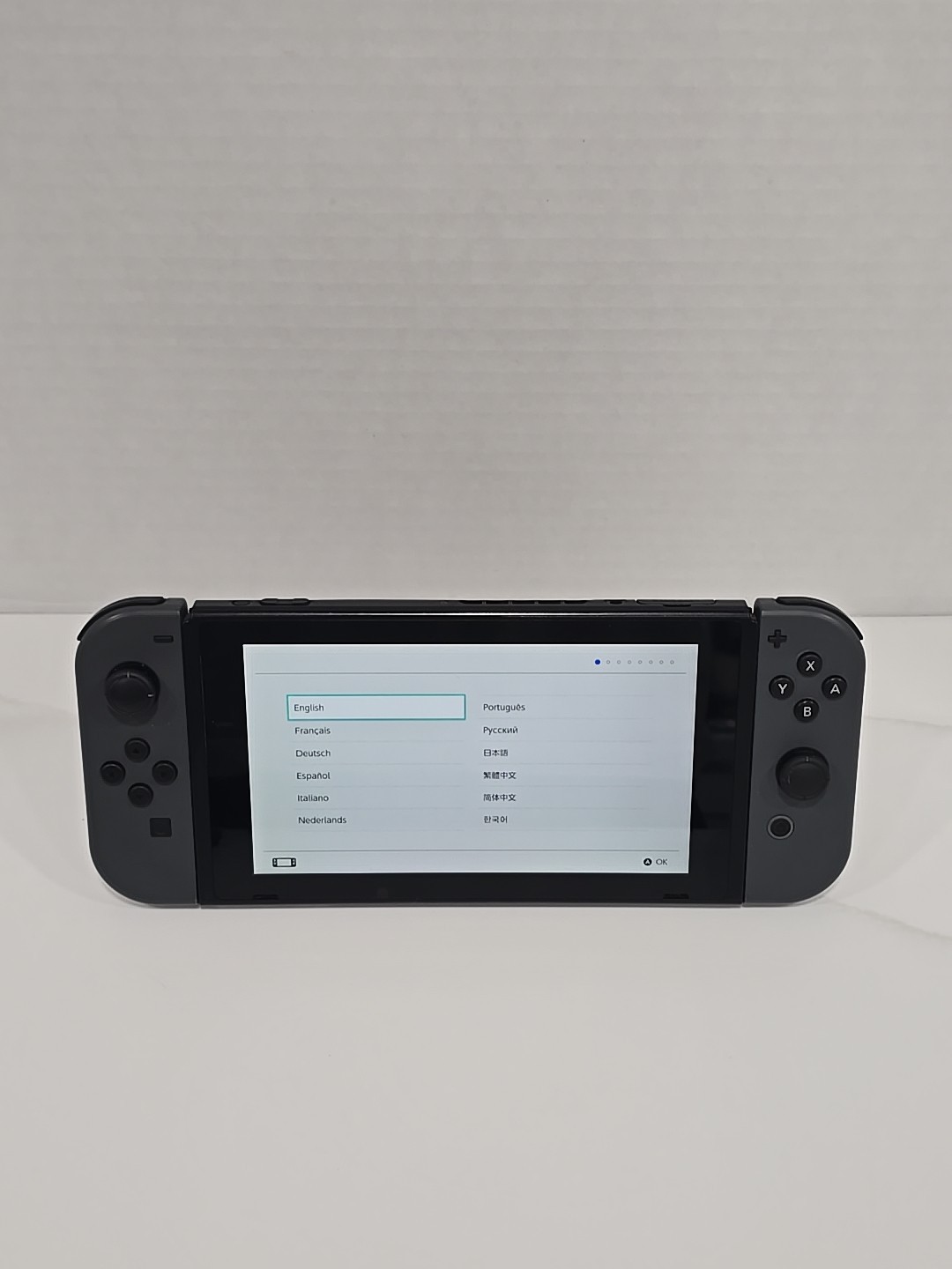 🎮 Nintendo Switch Game Console HAC-001 w/ OEM Joycons, Dock & Hookups TESTED