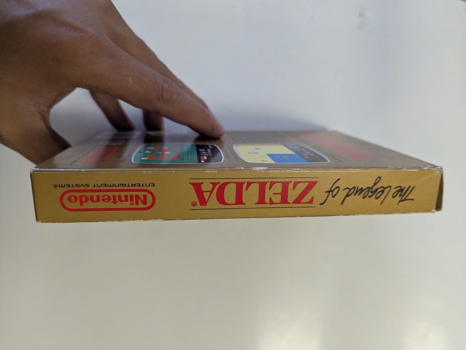 NINTENDO THE LEGEND OF ZELDA IN BOX GOOD NO BOOKLET TESTED.