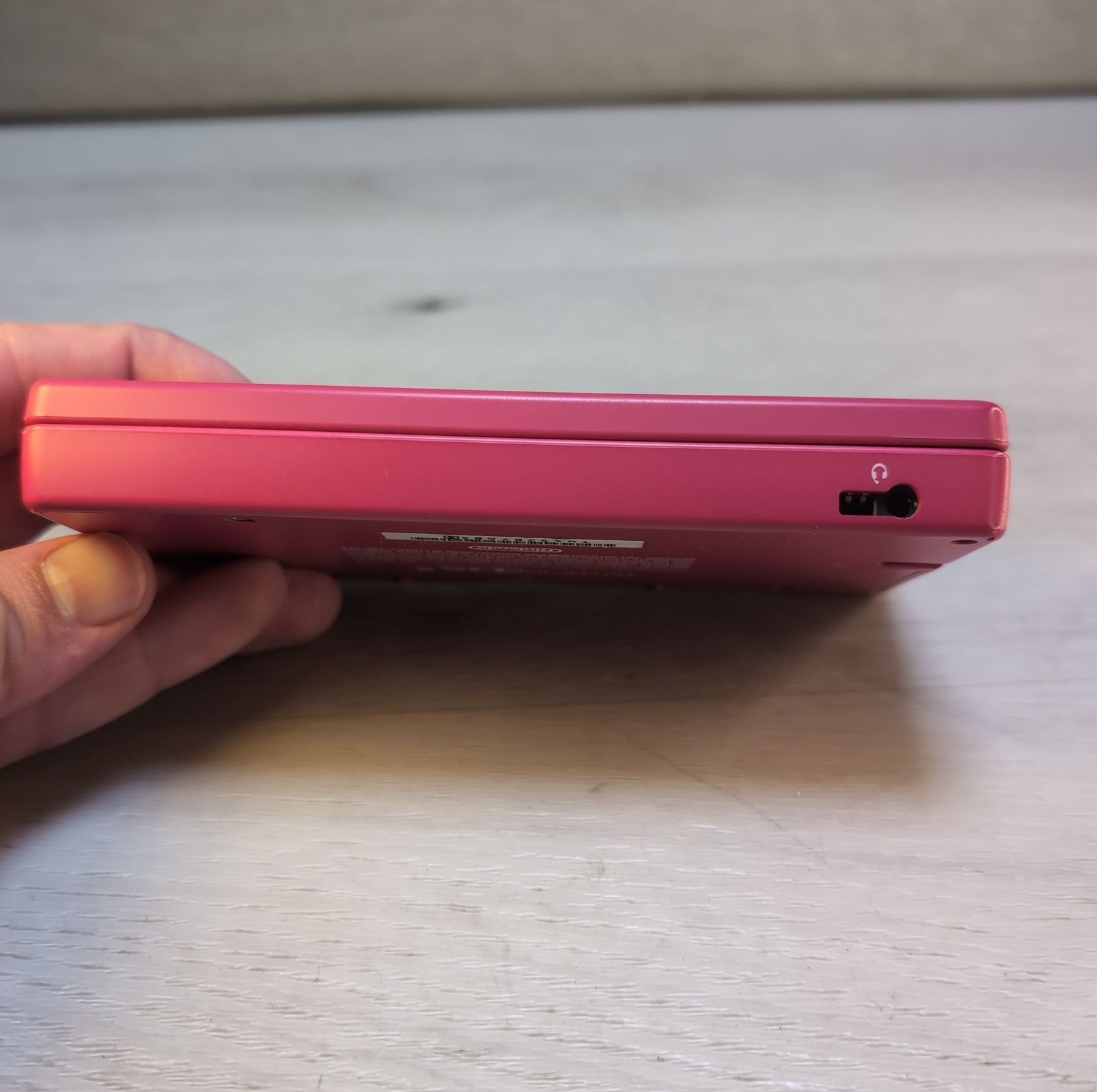 Nintendo DSi Pink Handheld Console Wi-Fi Nintendo DS TWL-001 & (4) Games Sims