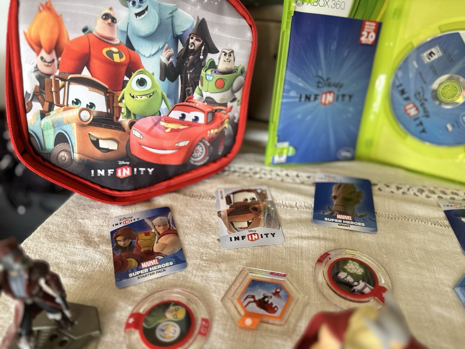 Disney Infinity 2.0 Xbox 360 Game Bundle w/ Portal Base & Figures Iron Man