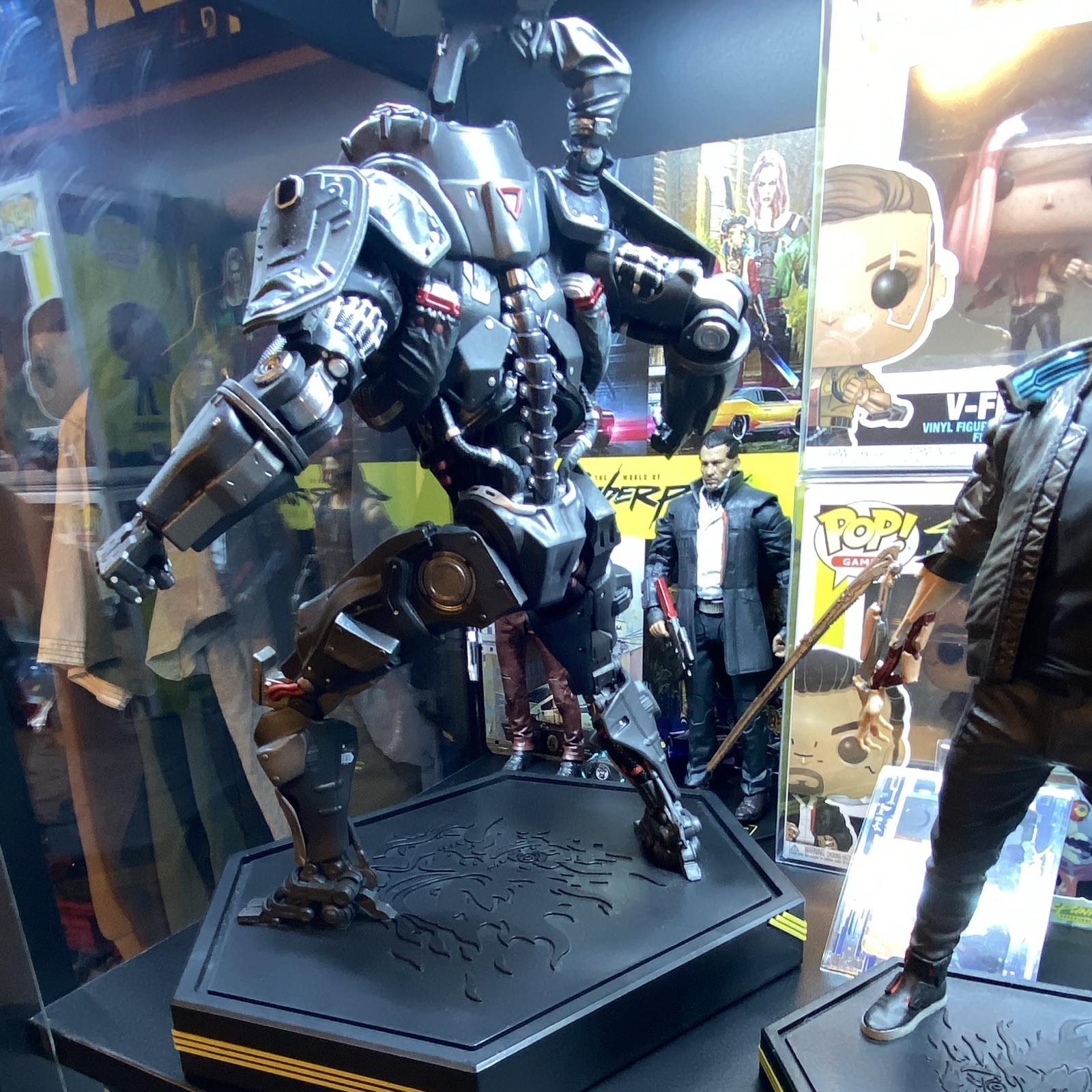Cyberpunk 2077 Adam Smasher Statue Figure w/ Display Base 2020 comes with box