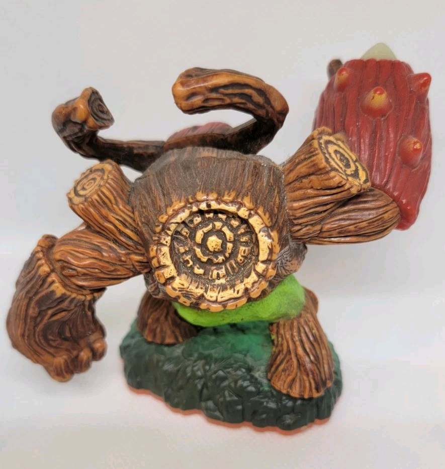 Activision Skylanders 29 Piece Lot Characters, Vehicles, Items, Weapons
