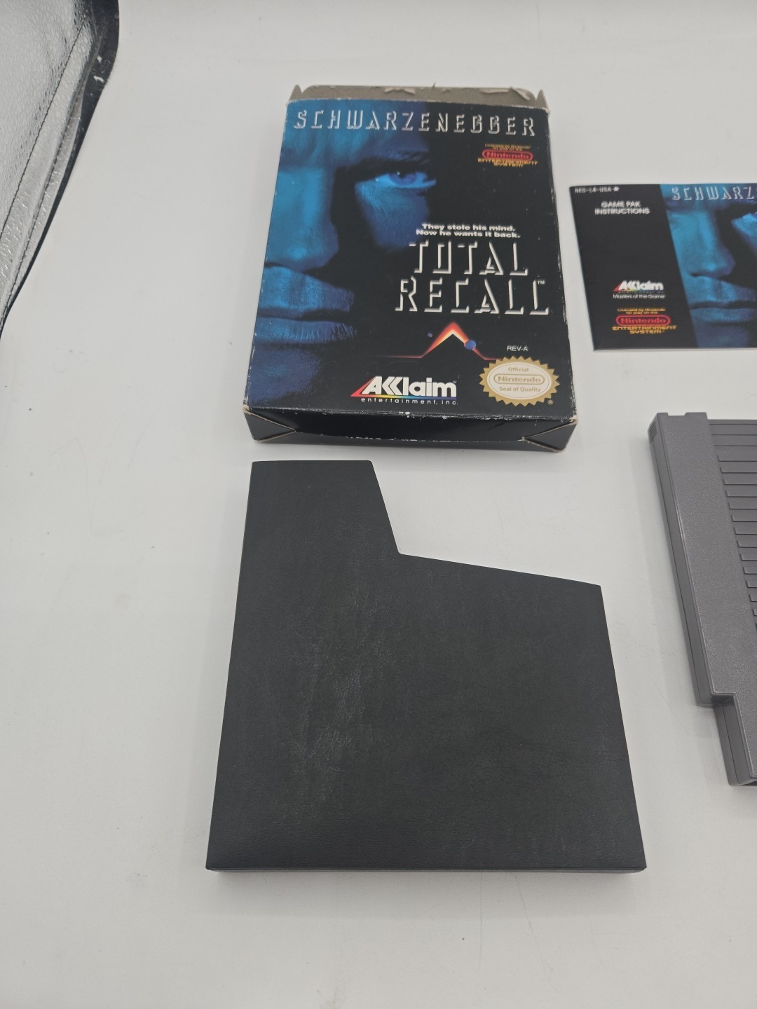Total Recall (Nintendo Entertainment System, NES, 1990) Akklaim CIB & Tested
