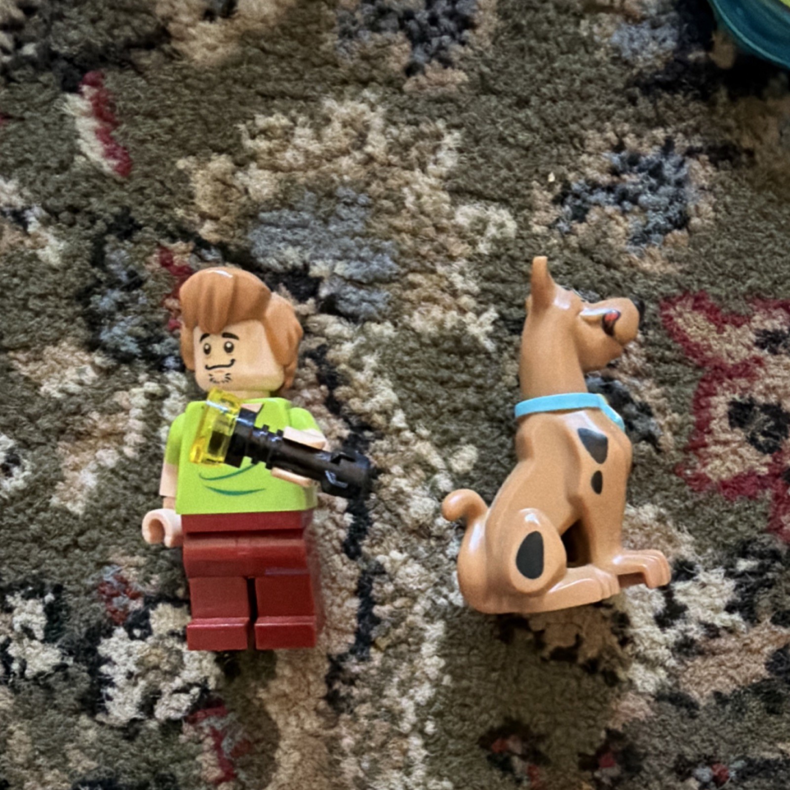 LEGO Dimensions Scooby-Doo Shaggy Toy Figures & Mystery Machine Vehicle