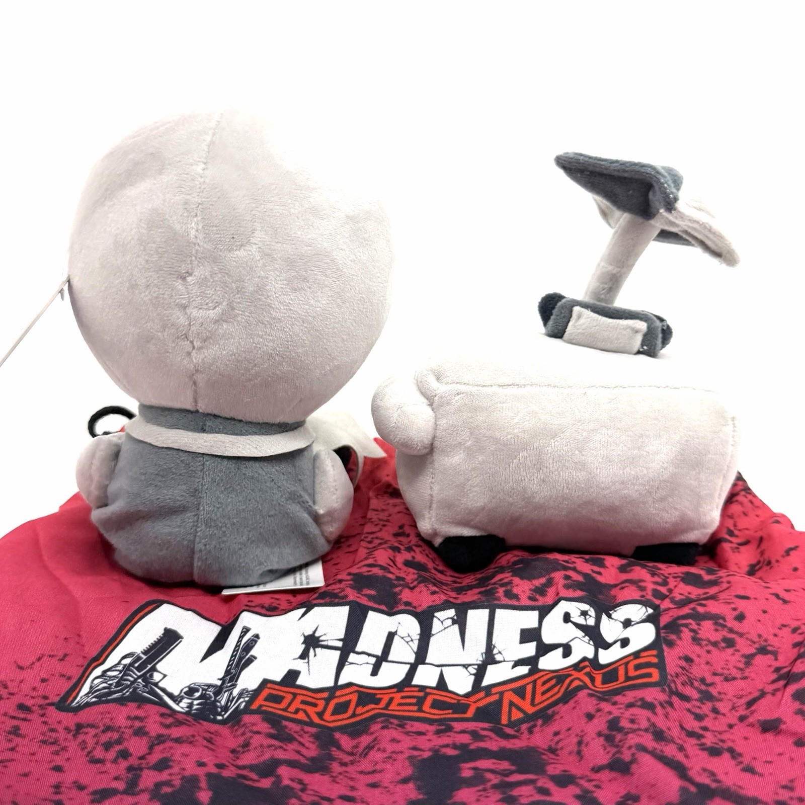 Makeship MADNESS: Project Nexus Hot Dog Vendor Plush LE 1399 BNWT