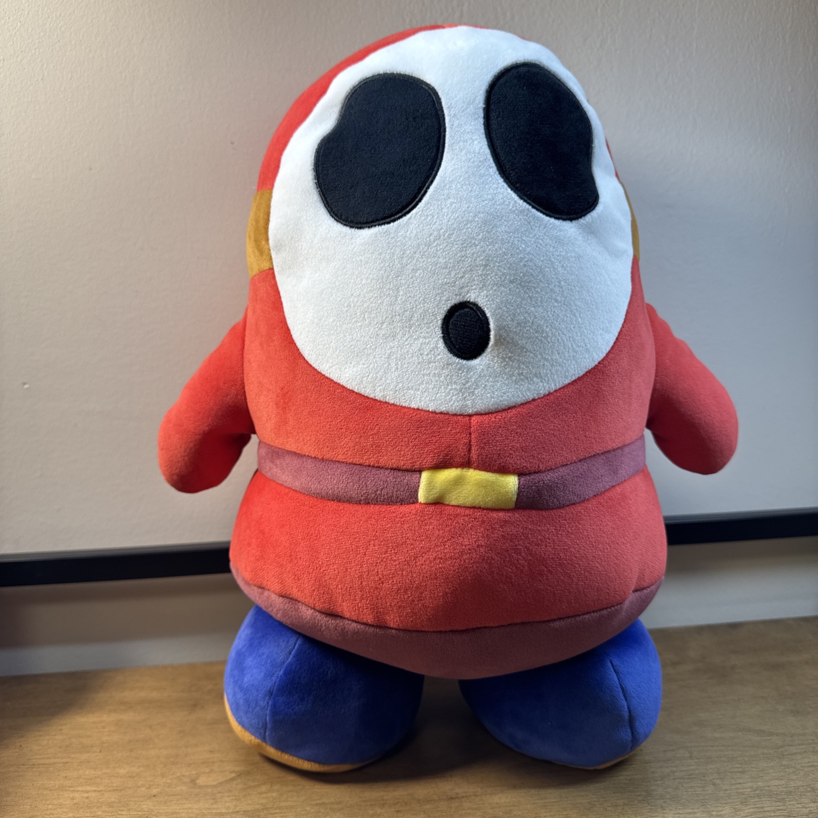 Tomy Shy Guy Plush Doll Washable Super Mario Club Mocchi Video Game size 15”