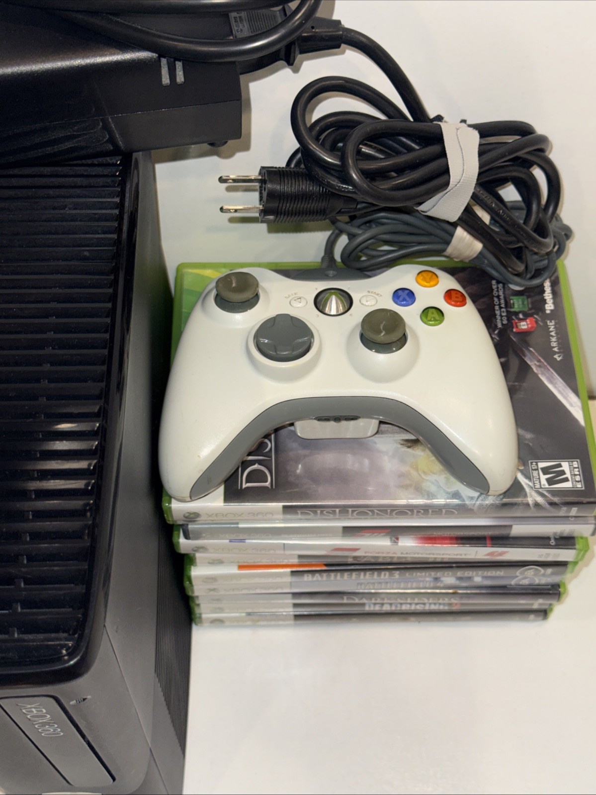 Microsoft XBox 360 S System BLACK Video Game Console 250GB Wireless Bundle 360 S