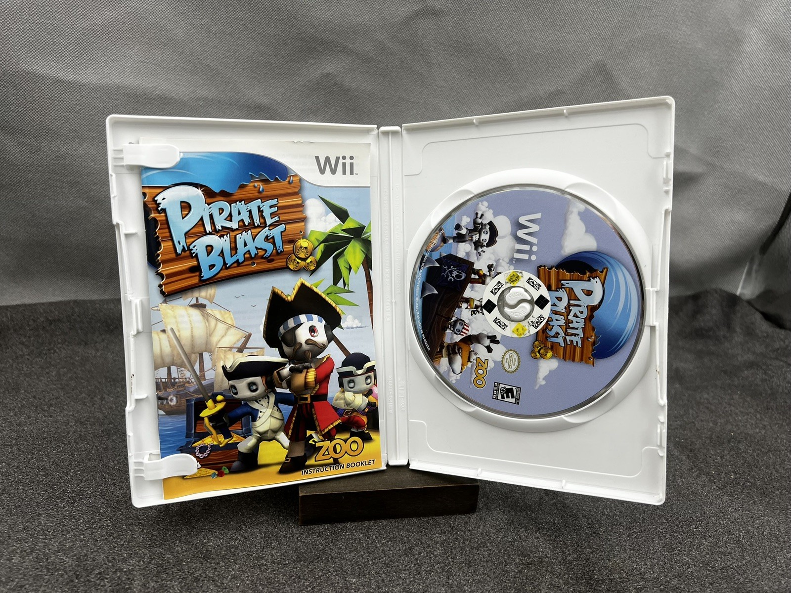 Rare! Pirate Blast (Nintendo Wii, 2011) COMPLETE CIB TESTED & WORKING
