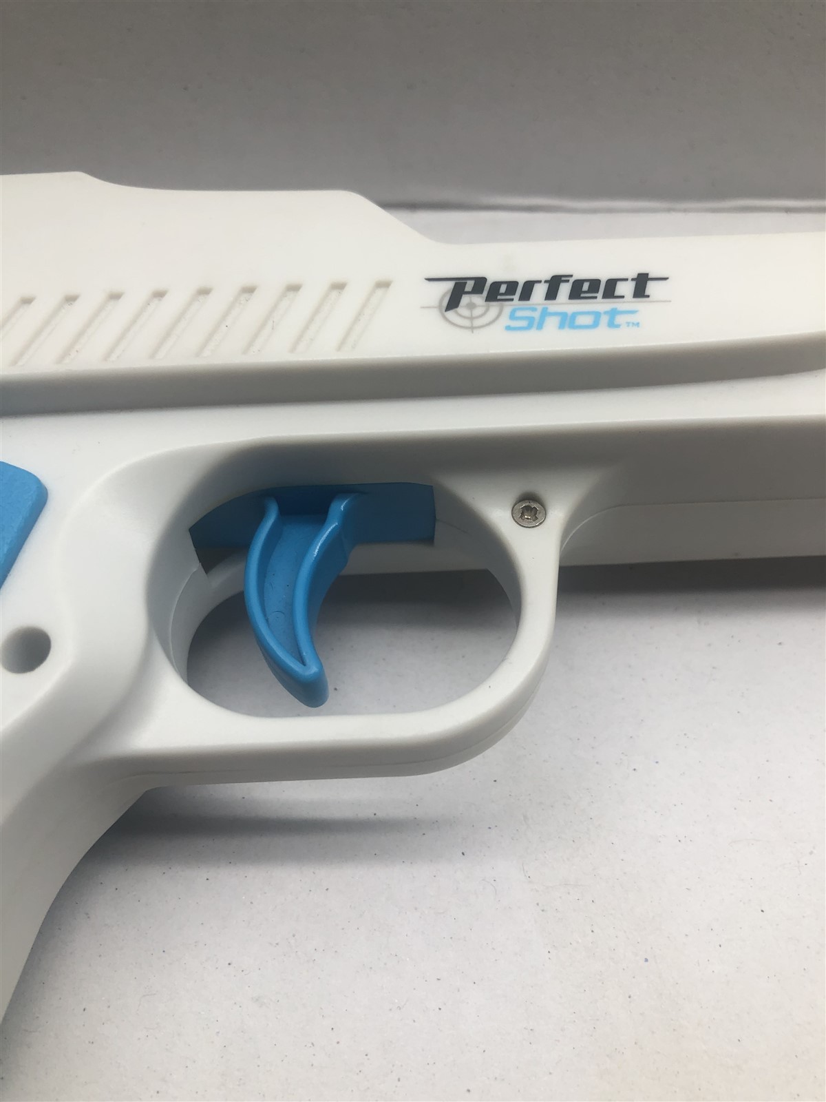 Nyko Perfect Shot Gun Controller Pistol Remote Orange Clip -Nintendo Wii Console