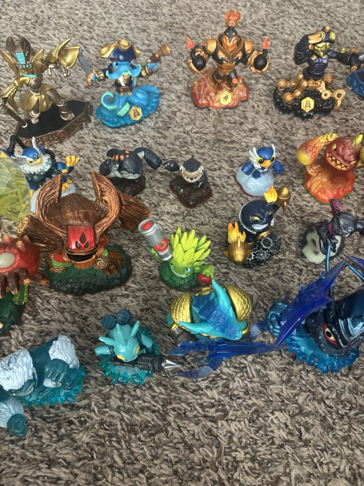 Skylanders Mixed Lot of 45 Figures Spyro, Giants, Vehicles, Crystals.