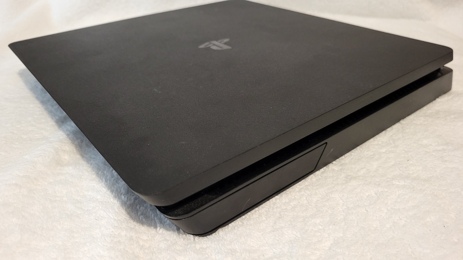 Sony PlayStation 4 PS4 Slim 1TB Console Only Working With Issues