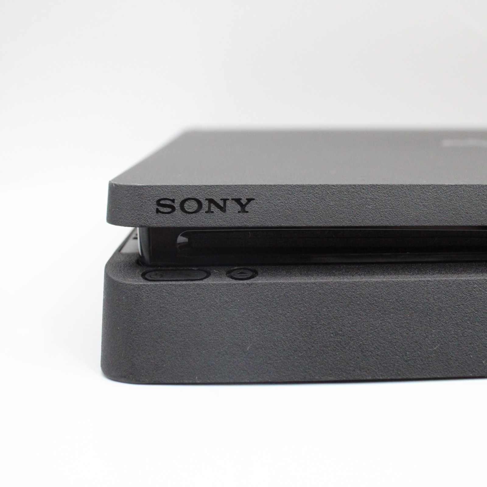*Refurbished* Sony PlayStation 4 Slim 500 Gb Console Bundle – 1 Year Warranty!