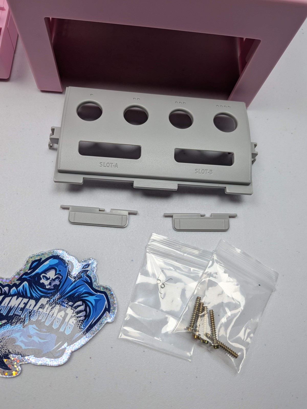 Nintendo GameCube Full Replacement Shell / Casing – Pink – DOL-001 and DOL-101