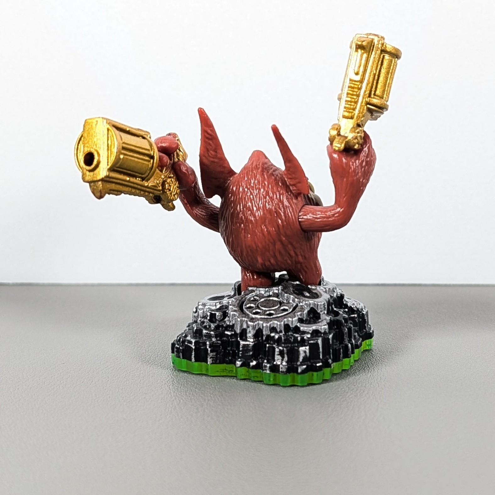 Skylanders Spyro’s Adventure Figure – Trigger Happy | Series 1 (Green Base)