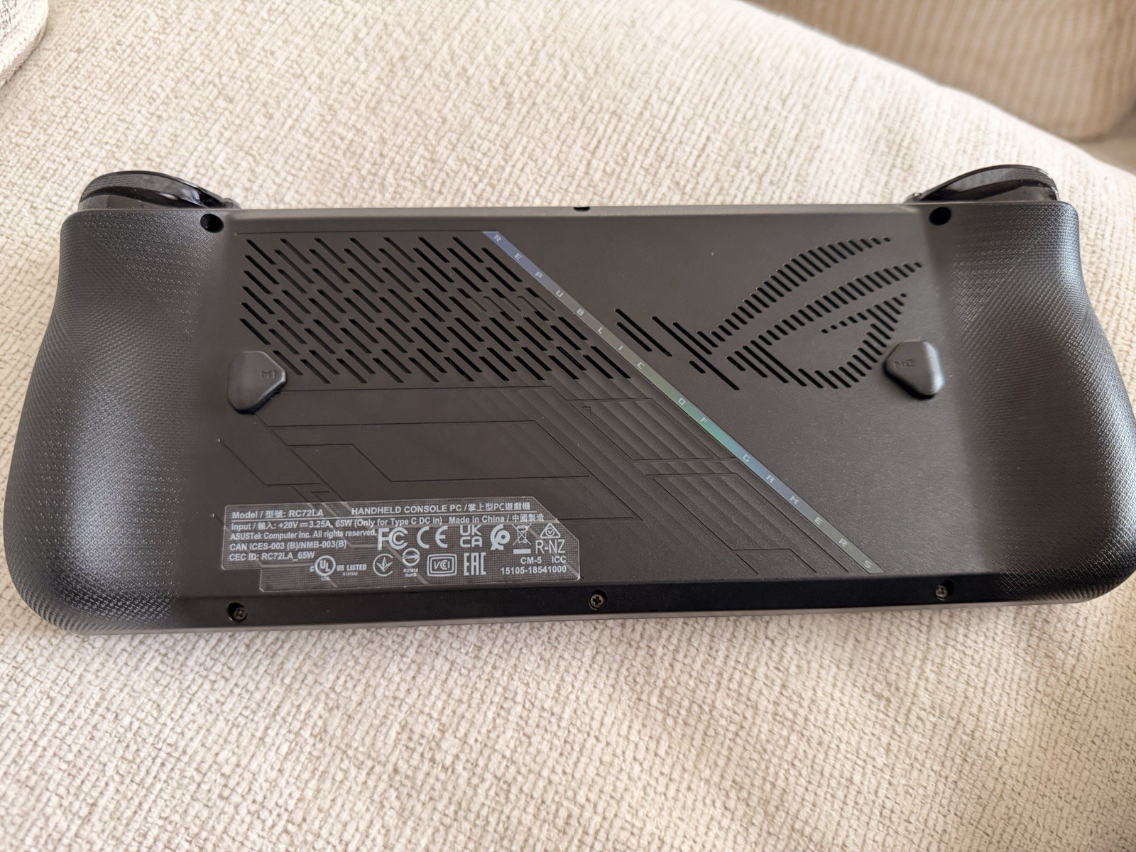 ROG Ally X 7″120Hz FHD 1080p Gaming Handheld – AMD Ryzen Z1 Extreme Processor