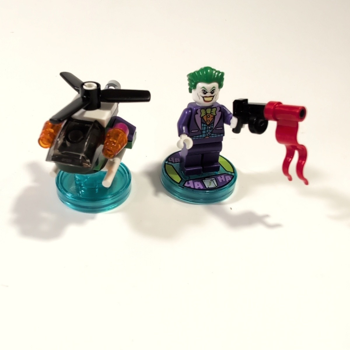 LEGO Dimensions DC Villains Joker & Harley Quinn Team with Vehicle & Helicopter