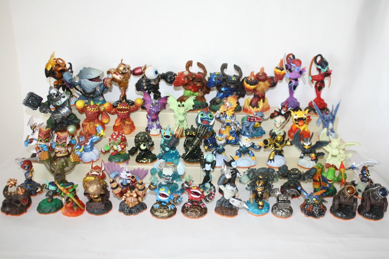 Skylanders Giants Figures Buy 4 Get 1 Free Finish Your Collection Free Shipping