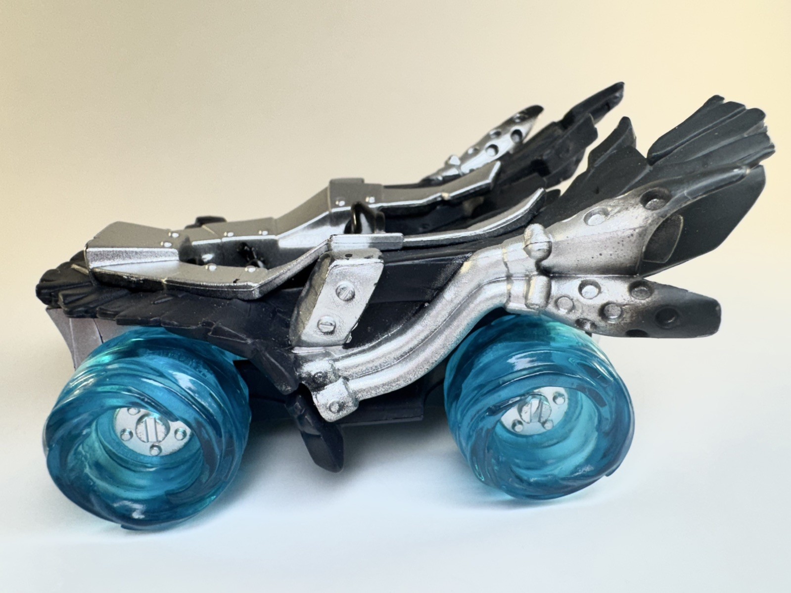 Skylanders Superchargers Dark Spitfire & Hot Streak Vehicle.