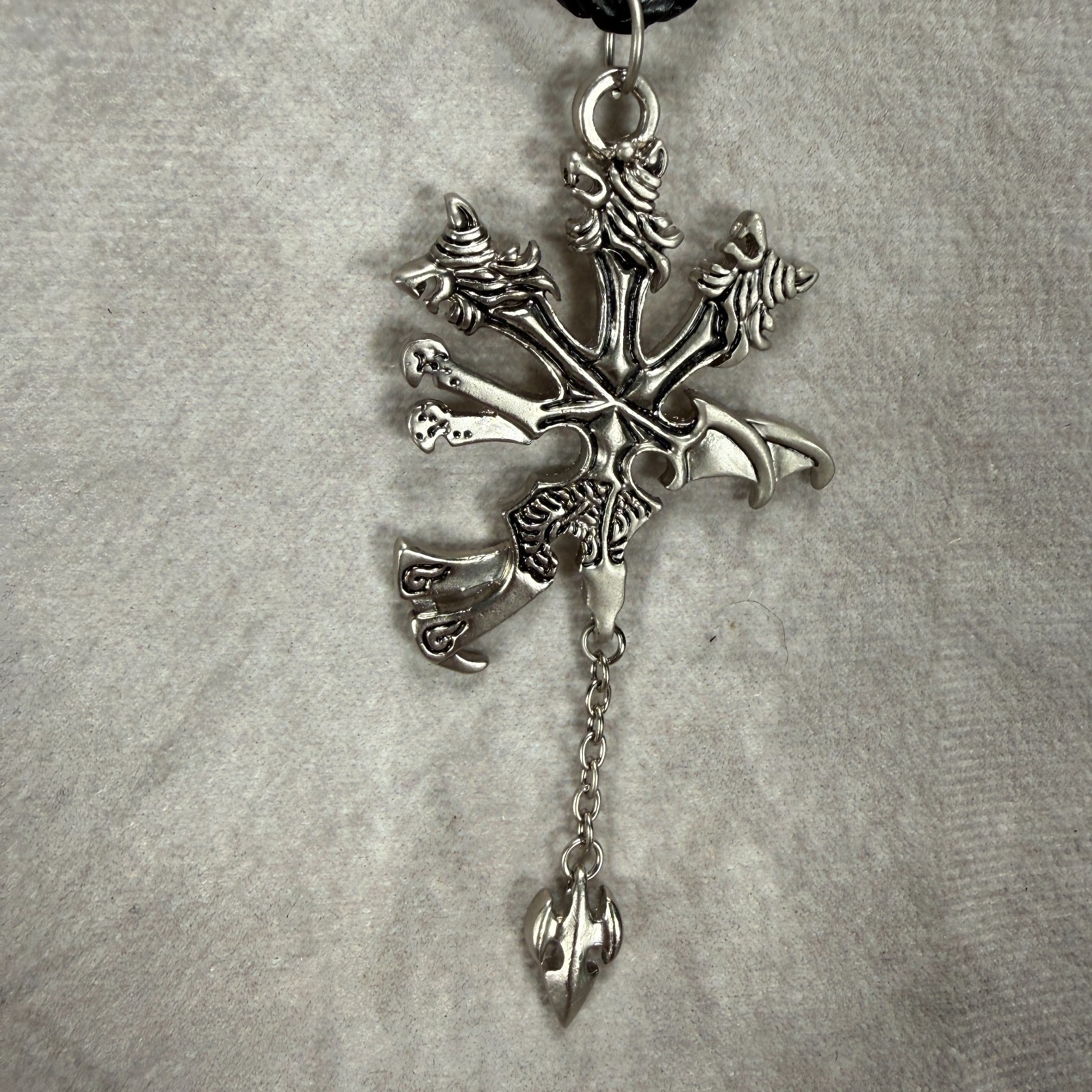FINAL FANTASY VII Wolf Crest Pendant Necklace 28″ Braided Cord FF7 Cosplay FFVII