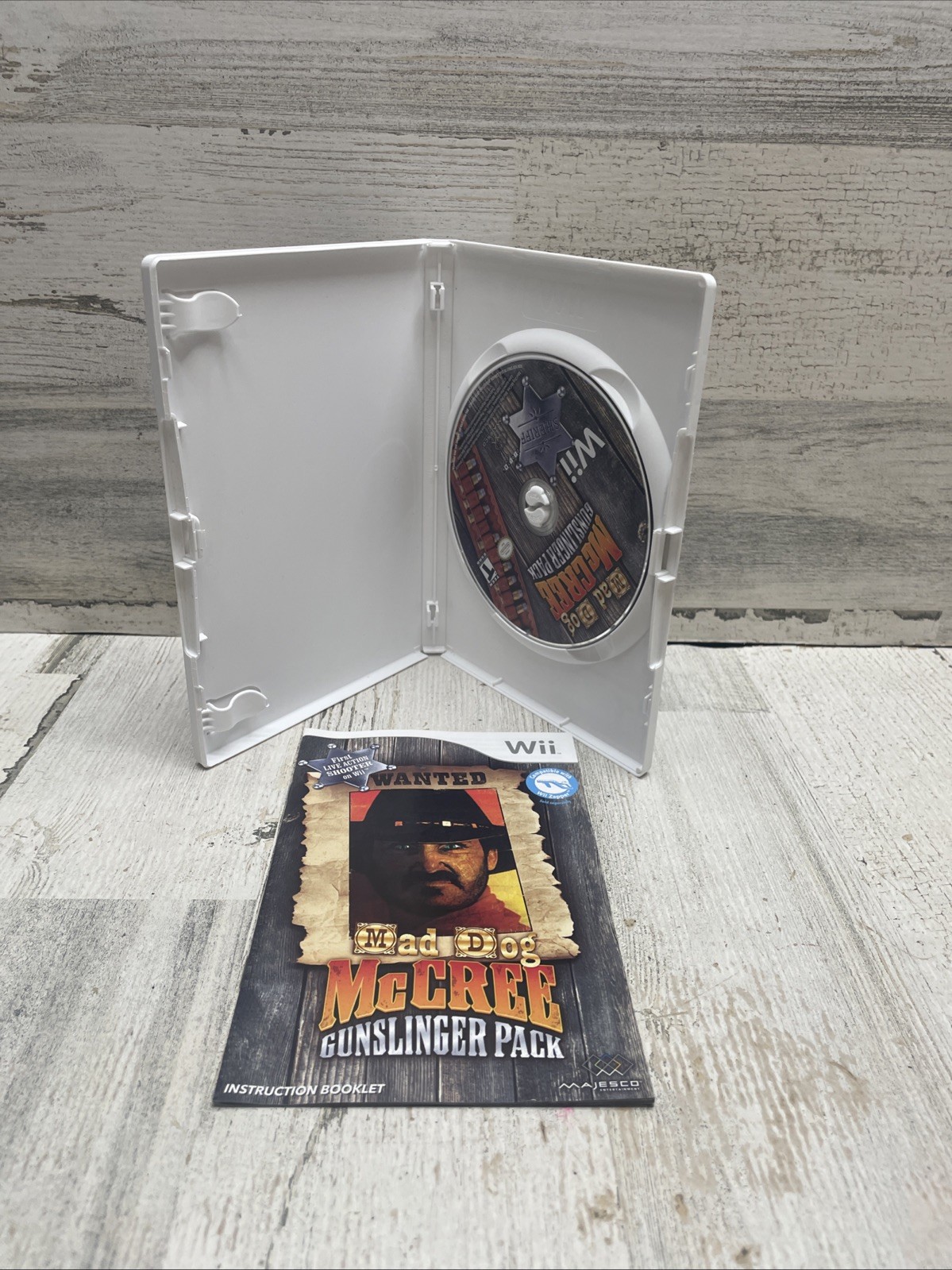 Mad Dog McCree: Gunslinger Pack (Nintendo Wii, 2009) With Manual, Works Great