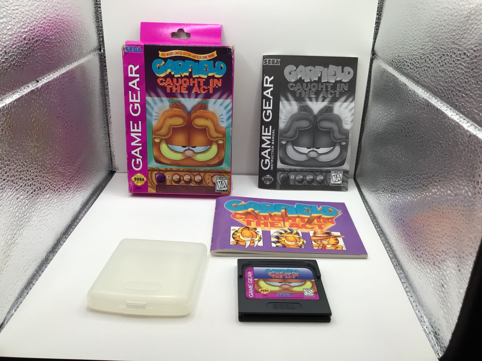 Garfield Caught in the Act Sega Game Gear Complete W/ HTF Comic Manual CIB Wear