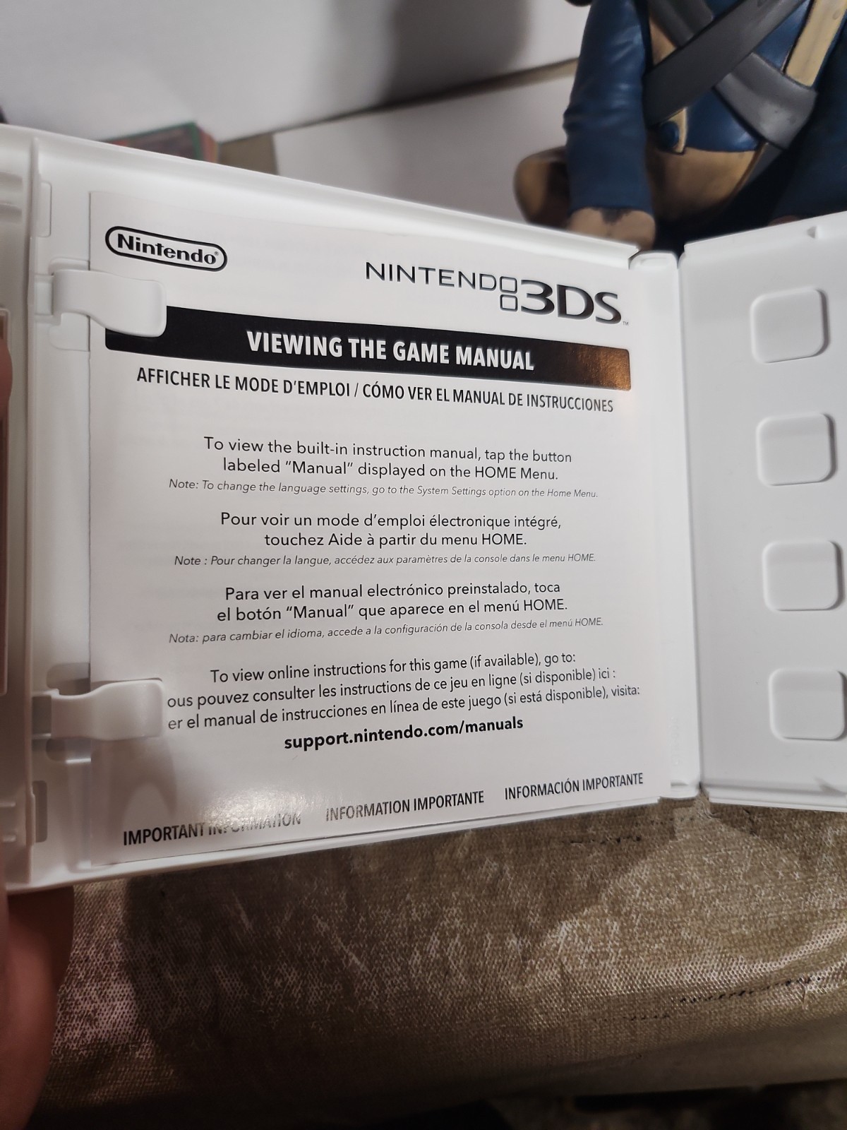 Pokemon Ultra Sun (Nintendo 3DS) Case Only / NO GAME