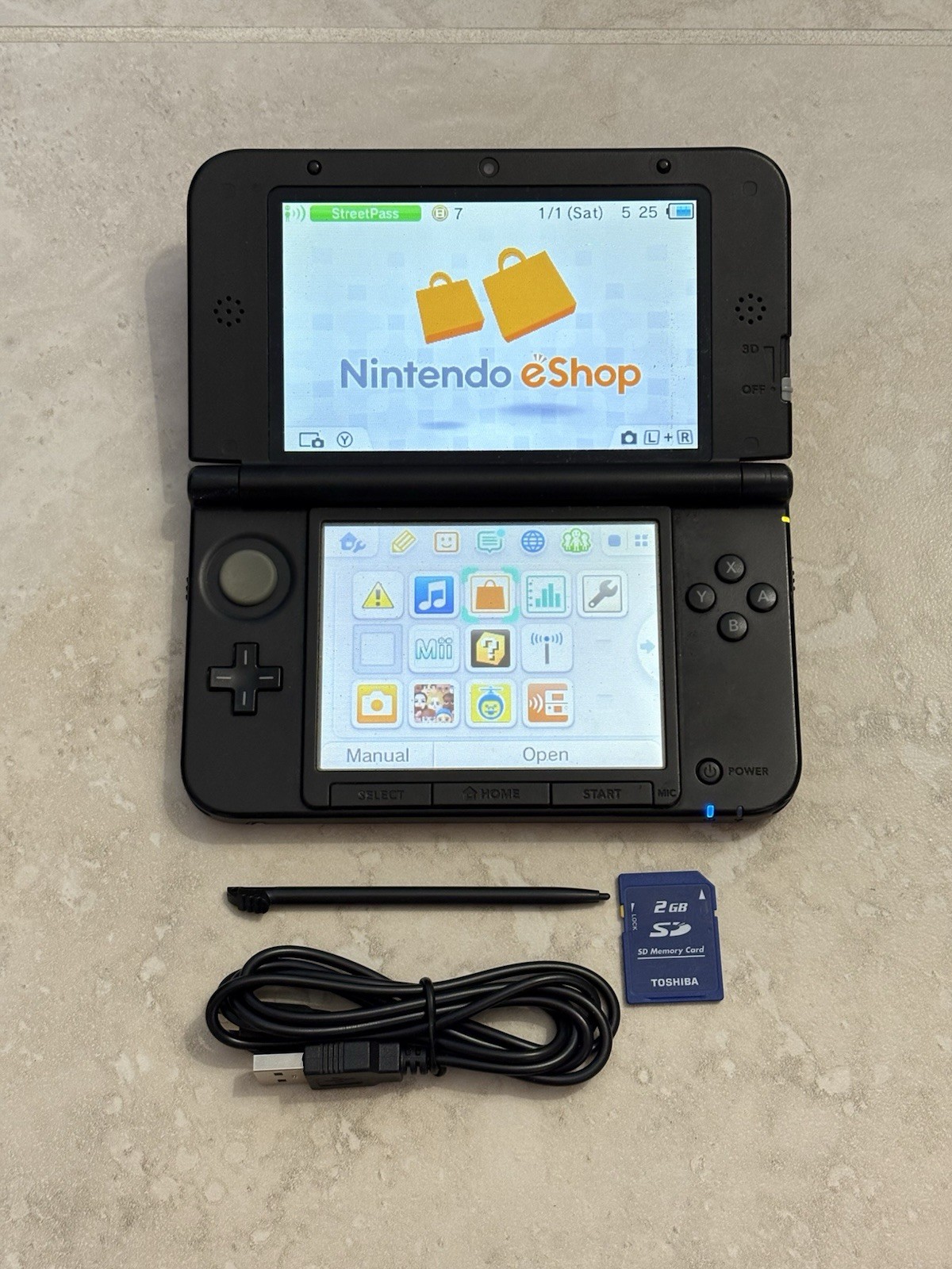 Nintendo 3DS XL LL Black And Red Handheld With Charger And Stylus Very Good