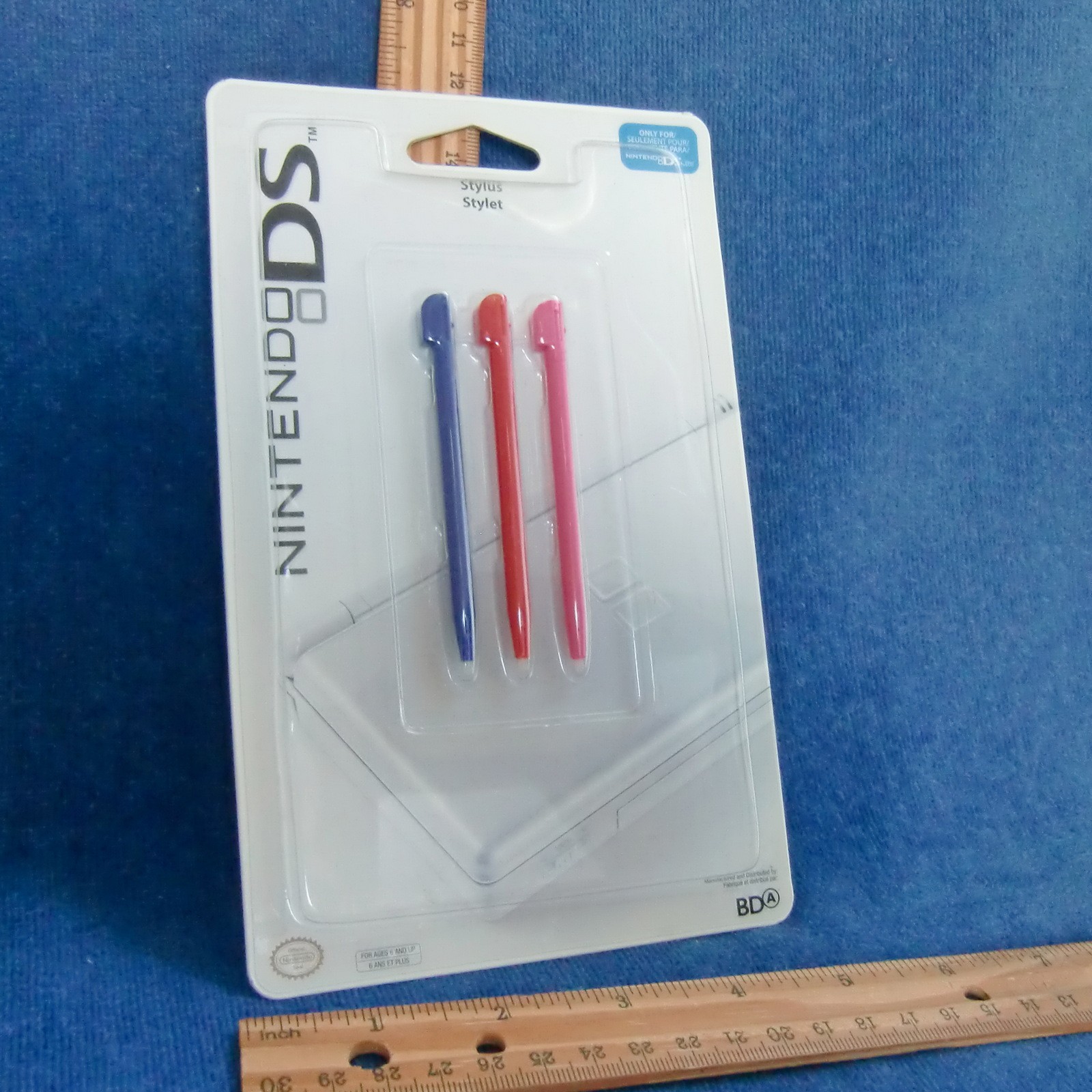 Genuine NIP Nintendo Seal DS lite Stylus Pen 3 Purple Red Pink 061045 2009