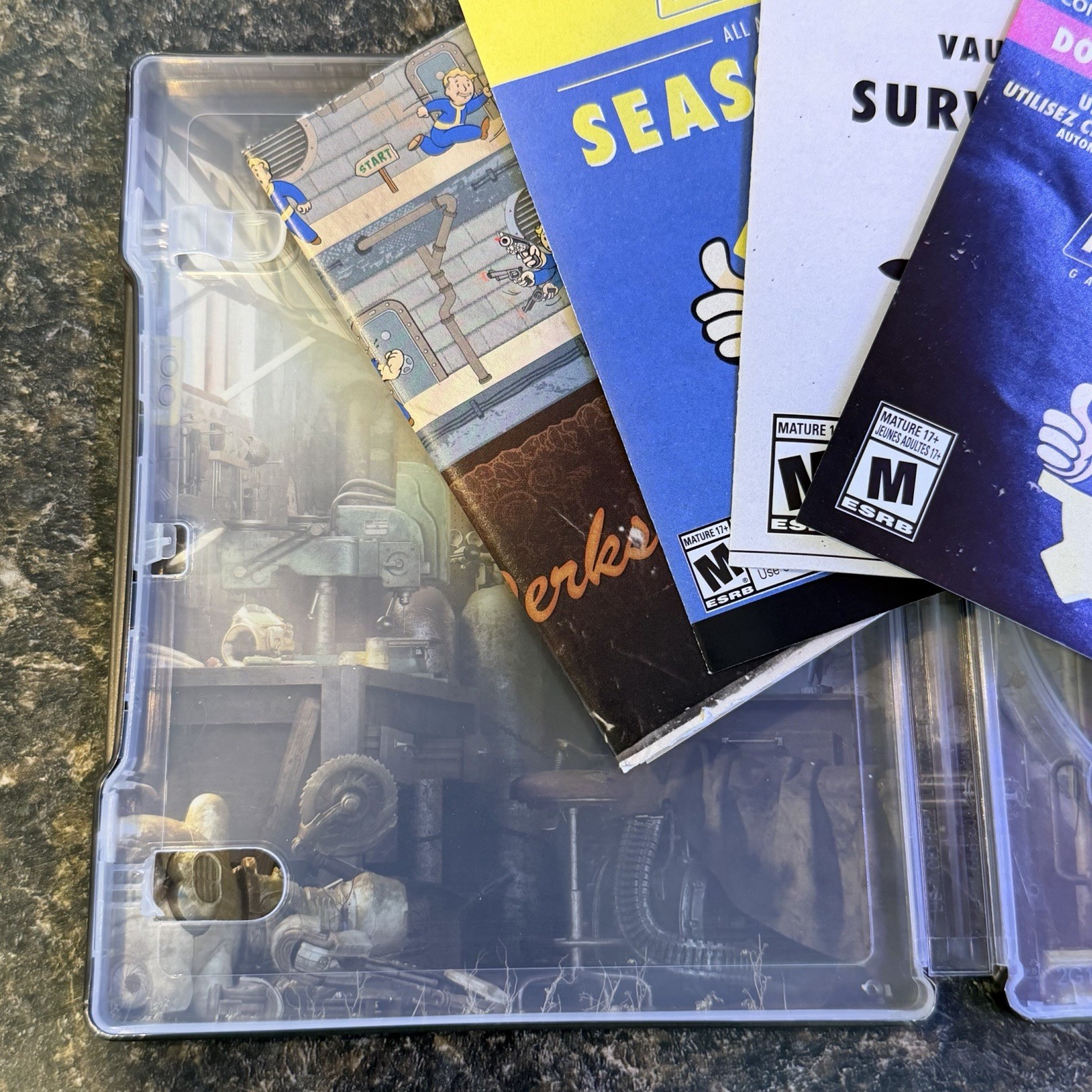 Fallout 4 (Microsoft Xbox One) Collector’s Steelbook Edition No Disc Broken Tab