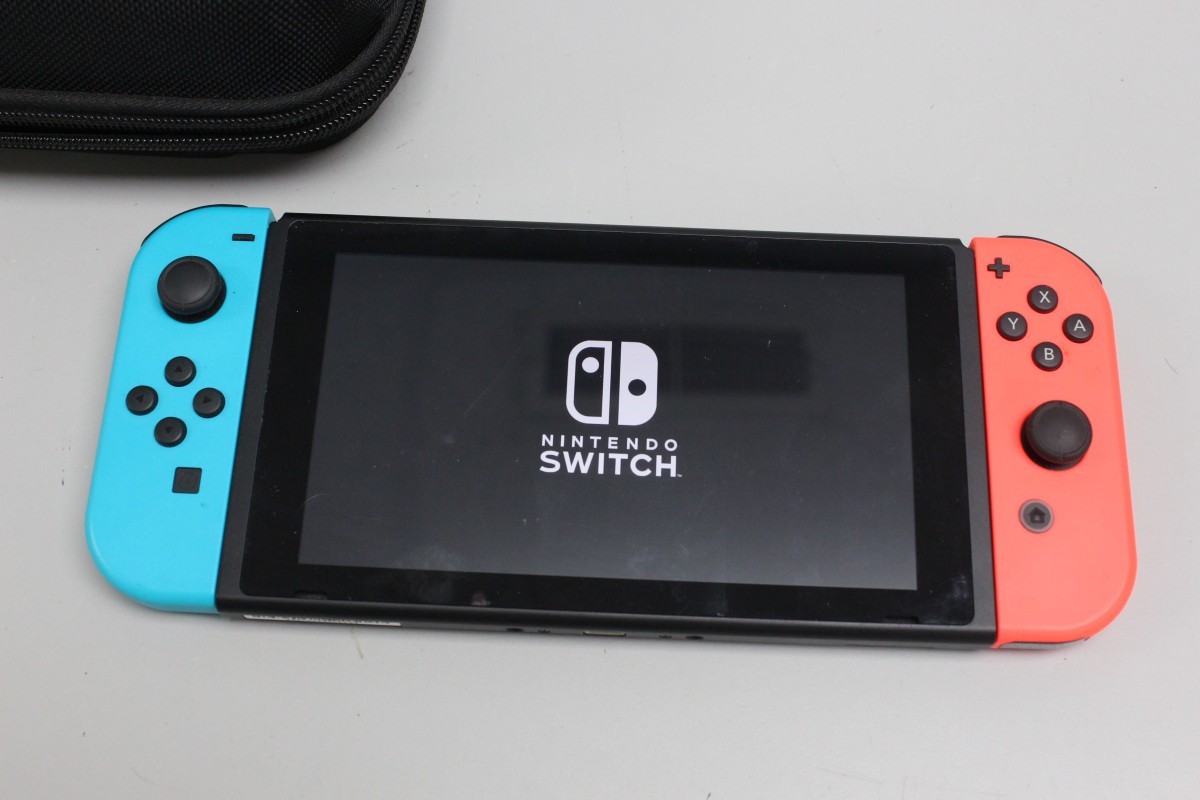 Nintendo Switch with Neon Blue and Neon Red Joy-Con (HAC-001-01) (C32041025)