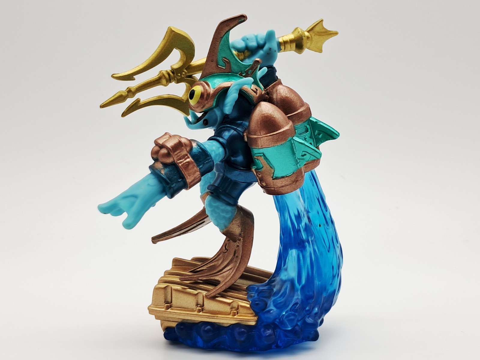 Skylanders SuperChargers Deep Dive Gill Grunt Activision Toy Figure Collectible