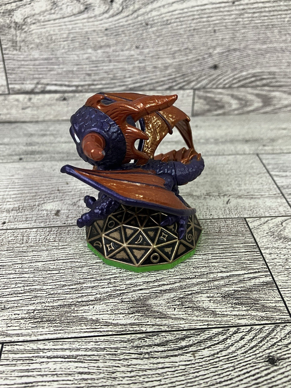 Skylanders Spyro’s Adventure Dragon Series 1 Figure Activision Trap Team Giants
