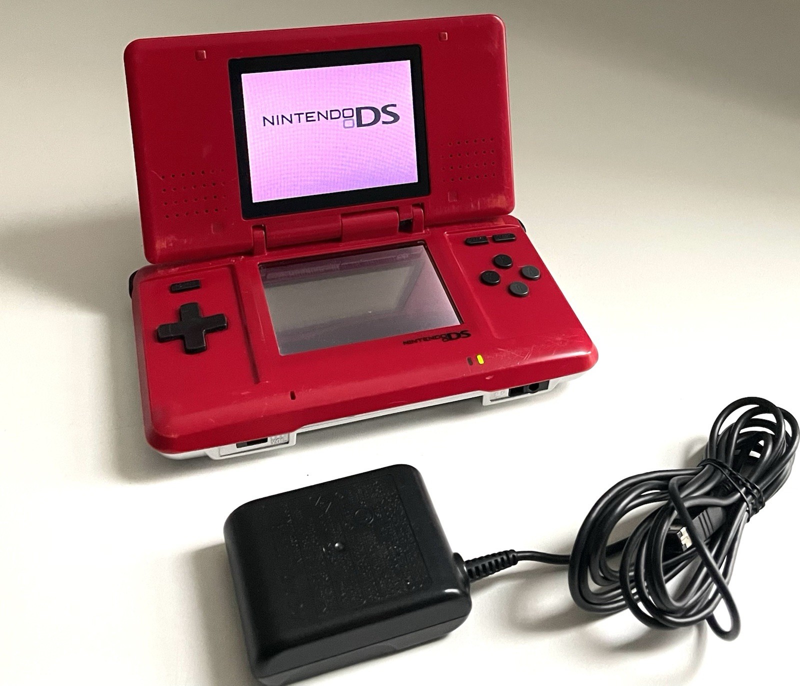 Nintendo DS Original NTR-001 Console with Charger *BROKEN HINGE*
